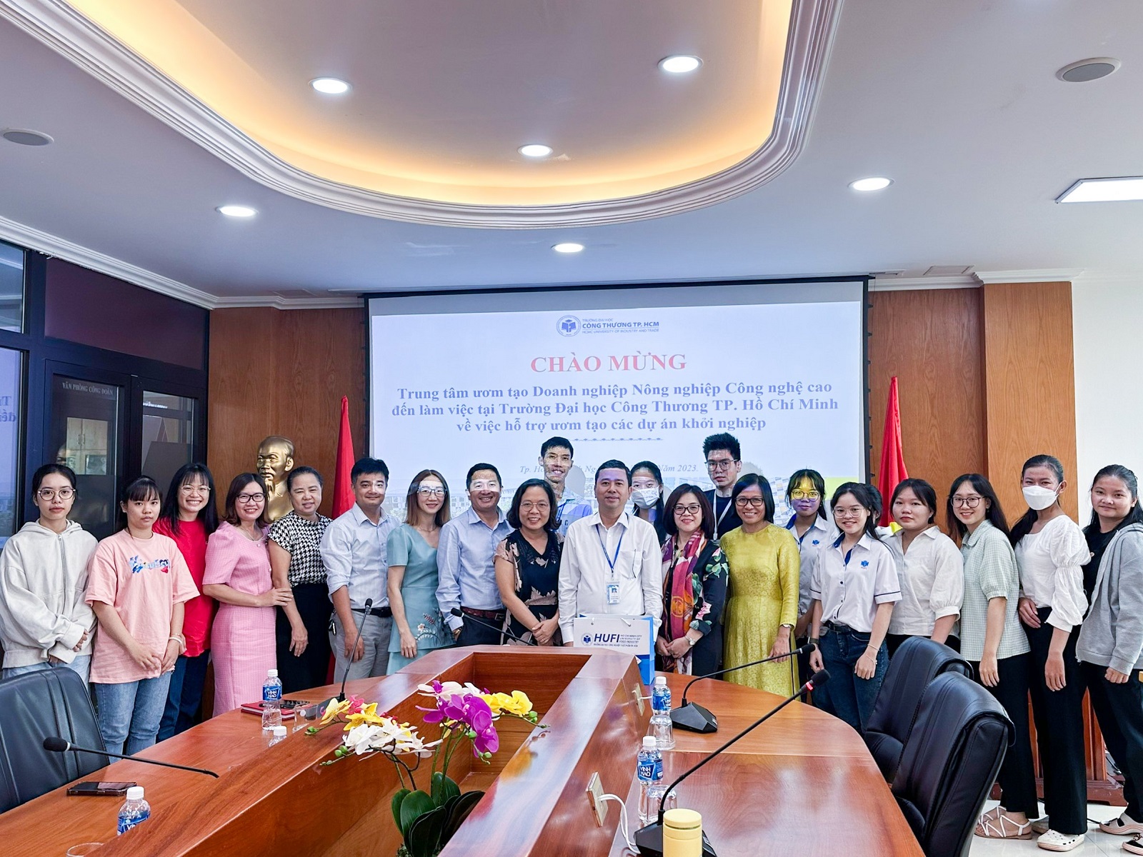 Trường Đại học Công Thương TP. Hồ Chí Minh hợp tác cùng Trung tâm Ươm tạo Doanh nghiệp Nông nghiệp Công nghệ cao để đẩy mạnh Dự án Khởi Nghiệp 