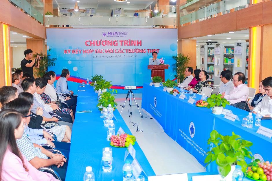 25 High Schools Sign Memorandum of Understanding on Partnership and Educational Cooperation with Ho Chi Minh City University of Food Industry  January 16, 2021