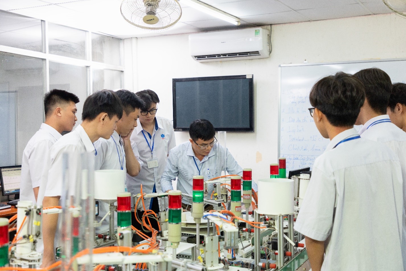 Master’s and Doctoral Admissions at Ho Chi Minh City University of Industry and Trade Opportunity to enhance academic qualifications and scientific research
