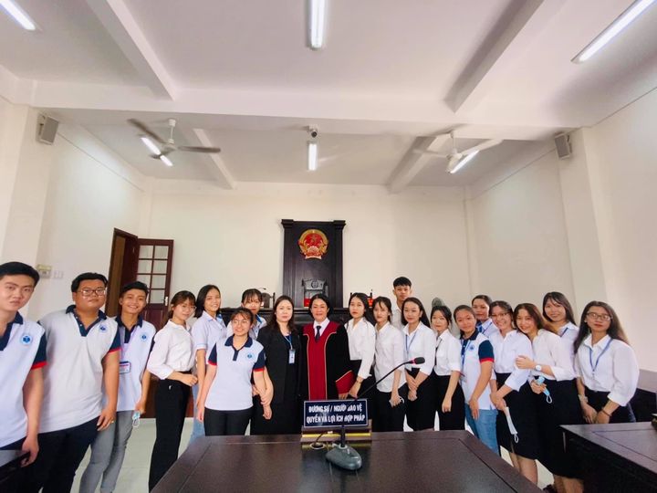 LUẬT KINH TẾ HUFI - NGÀNH HỌC HẤP DẪN VÀ CƠ HỘI NGHỀ NGHIỆP