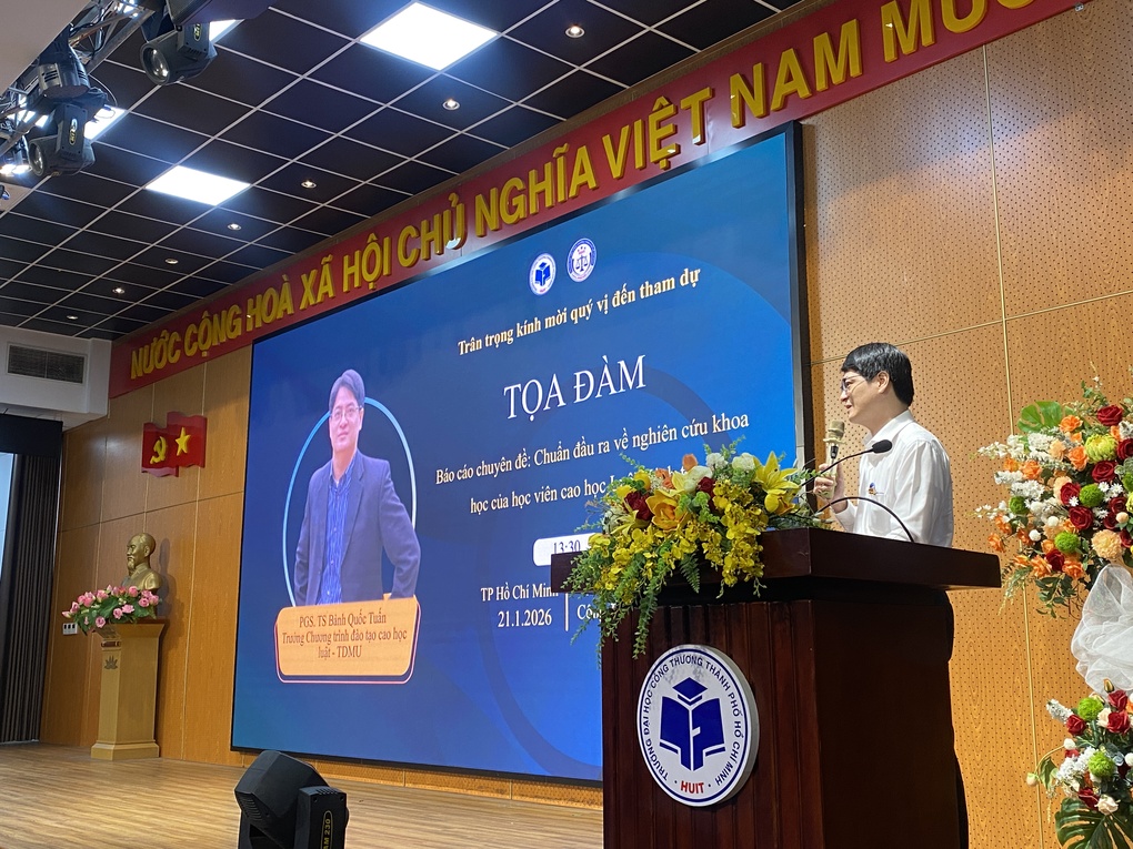Tọa đàm “Đánh giá thực trạng và đề xuất giải pháp nâng cao chất lượng nghiên cứu khoa học trong đội ngũ giảng viên, học viên và sinh viên Khoa Luật”