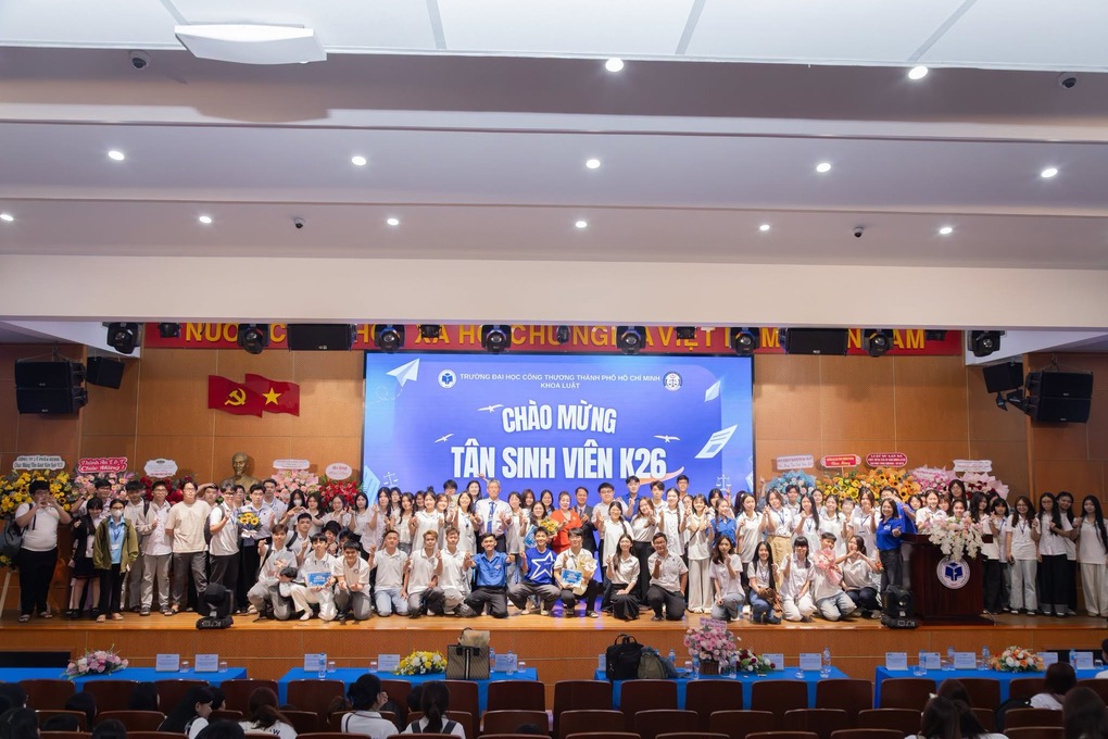 Chào Đón Tân Sinh Viên Khóa 26 - Khoa Luật, Năm Học 2026-2027