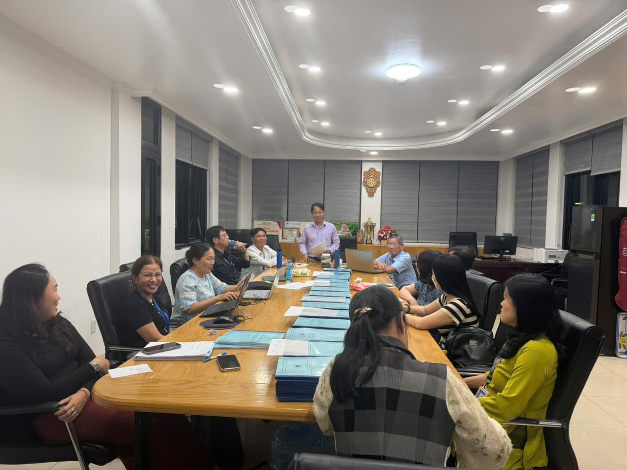 Khoa Luật tổ chức sinh hoạt chuyên đề tháng 3 với chủ đề: Quy tắc ứng xử của nhà giáo