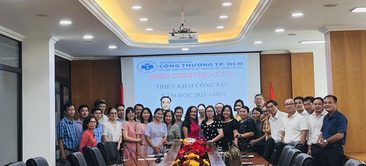 Khoa Chính trị - Luật HUIT triển khai công tác năm học 2023-2024