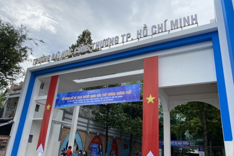 Sử dụng phương pháp dạy học đảo ngược trong giảng dạy các môn Lý luận chính trị ở trường Đại học Thương Thành phố Hồ Chí Minh
