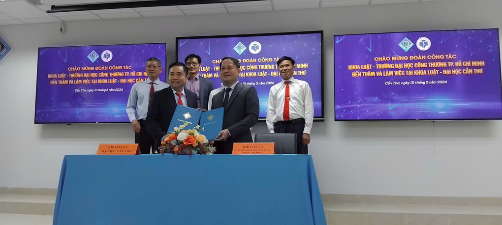 Đẩy Mạnh Hợp Tác Phát Triển: Khoa Luật Trường Đại học Công Thương TP.HCM và Khoa Luật, Đại học Cần Thơ Ký Kết Biên Bản Ghi Nhớ