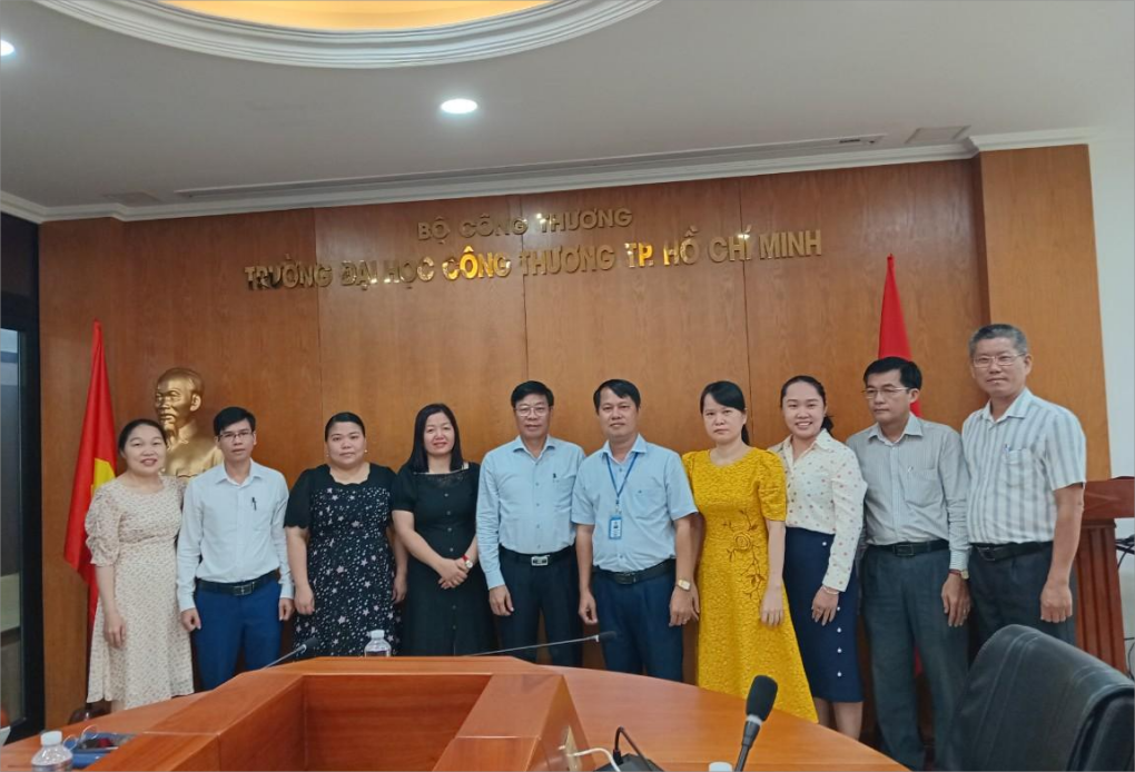 Phiên họp đầu tiên của Khoa Luật HUIT